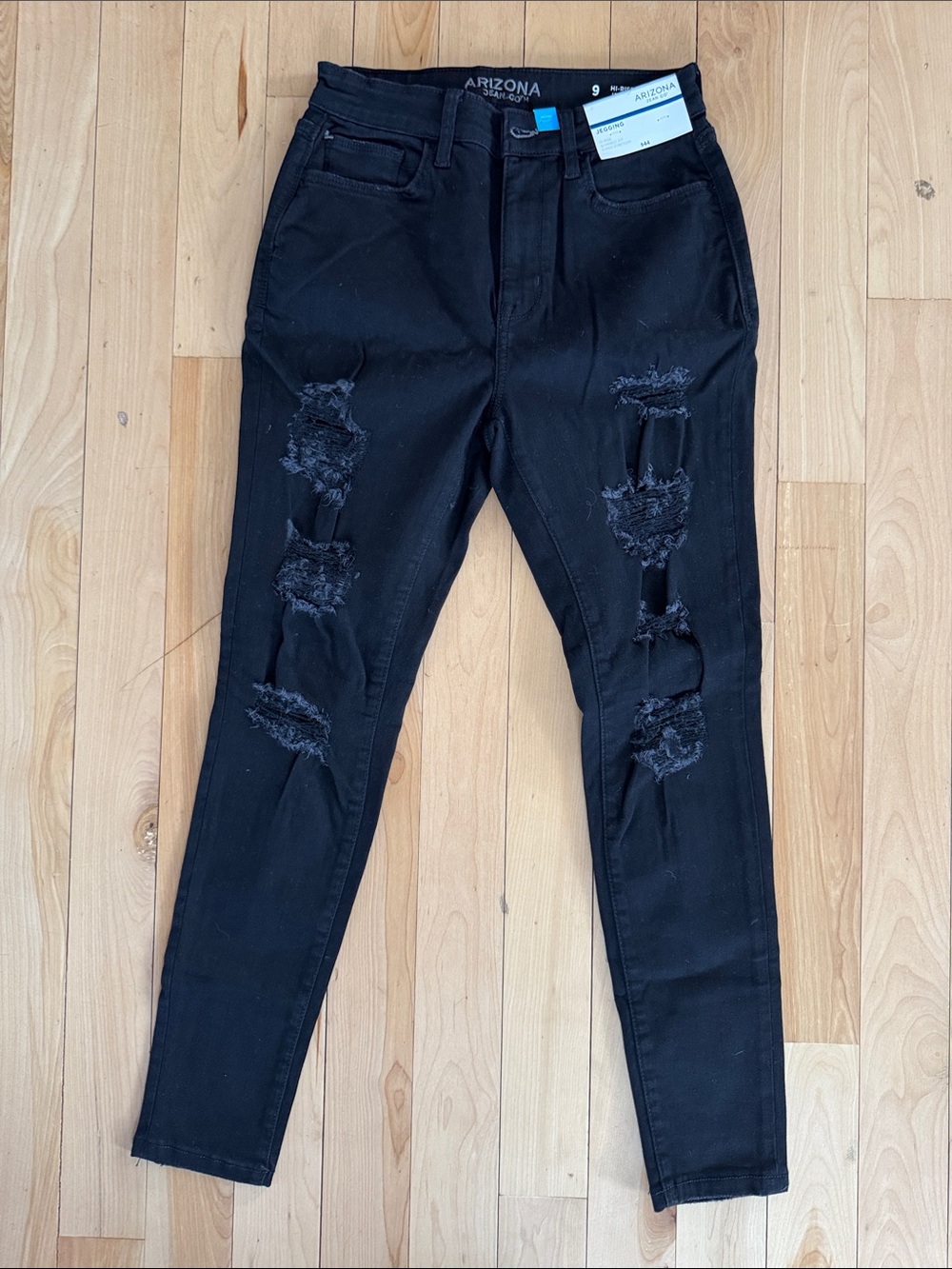 BRAND NEW Arizona skinny jeans size 7